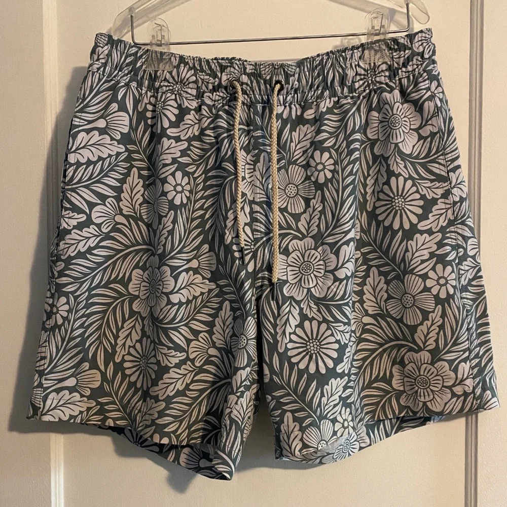 Fair Harbor The Bayberry Swim Trunks Green Floral Size XL